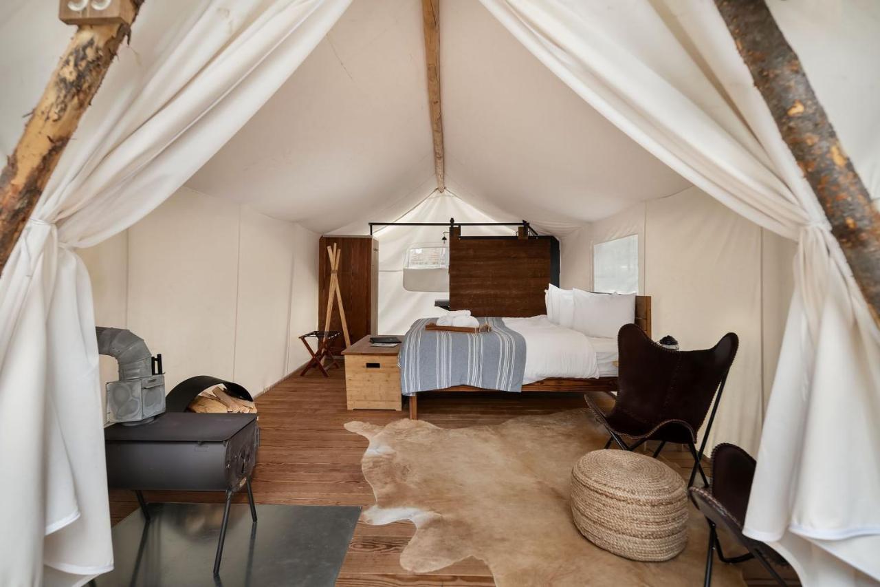 Under Canvas Acadia Luxury tent 2*