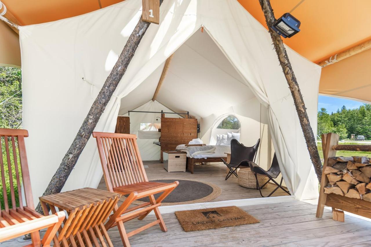 Luxury tent Under Canvas Acadia Surry